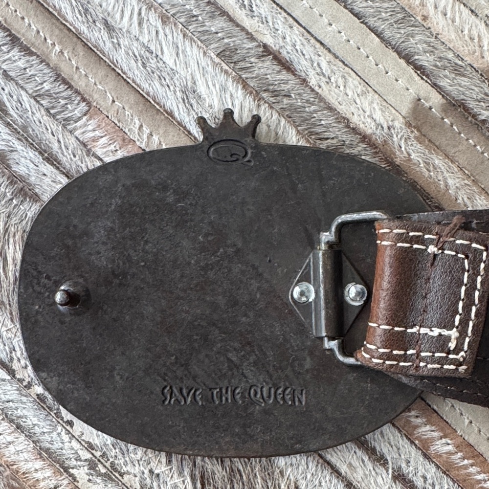 Vintage Save The Queen Brown leather Belt with Ornate Gold Buckle - Picture 6 of 7